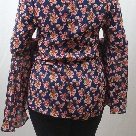 Avital Womens BOHO Dark Fairy Top Small Navy Ditsy Floral Bell Sleeve Casual NWT - Picture 4 of 4